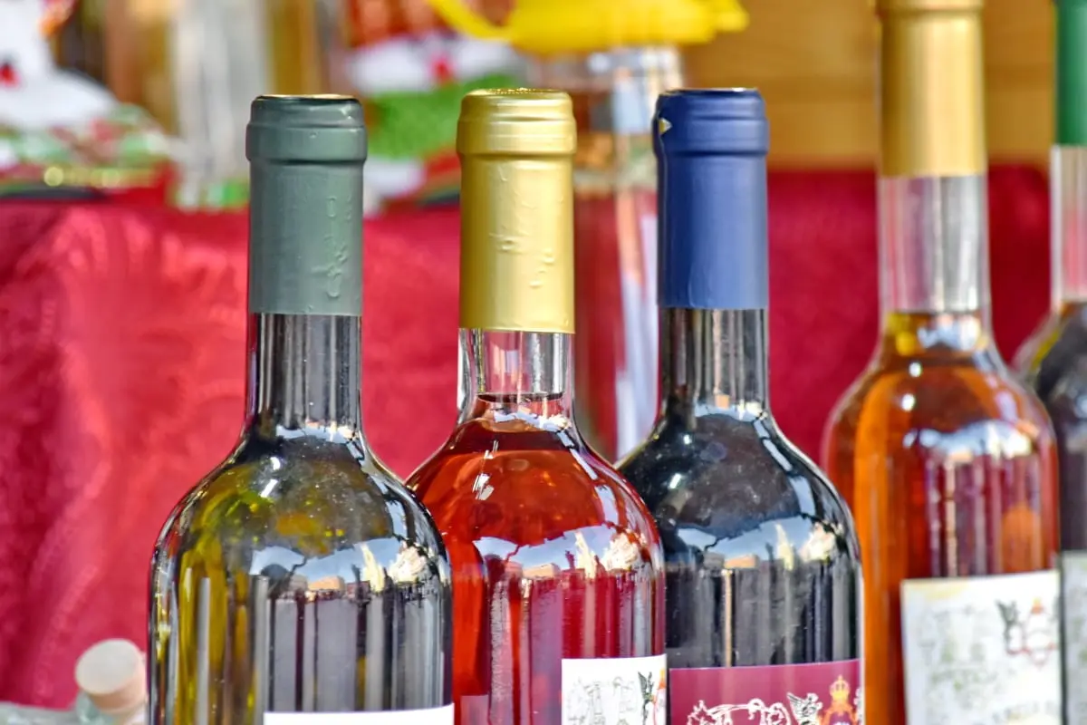 botellas-diferentes-tipos-de-vino